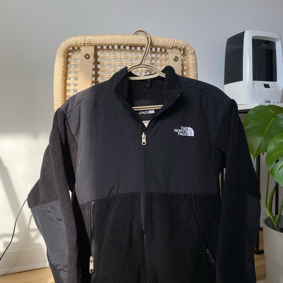 The North Face Fleece Zip Up - Picture 2 of 7